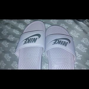Pink💗 Nike slides !! Brand new‼️
